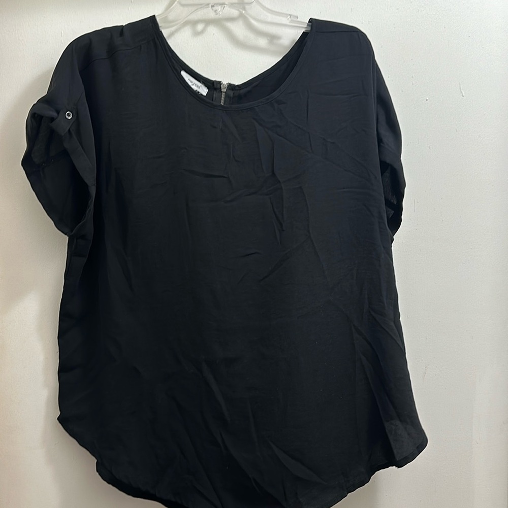 Maurices Delton Zipper Back Blouse